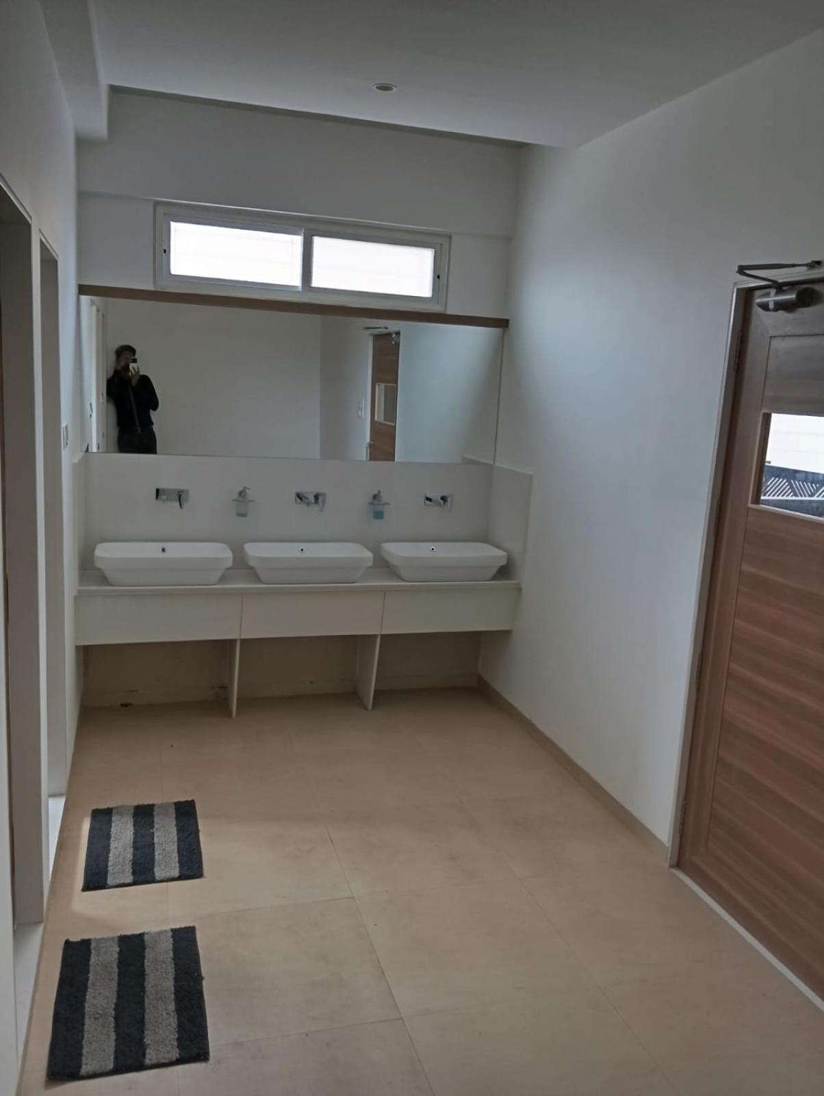 Hotel Veesons Executive Solapur Exteriér fotografie
